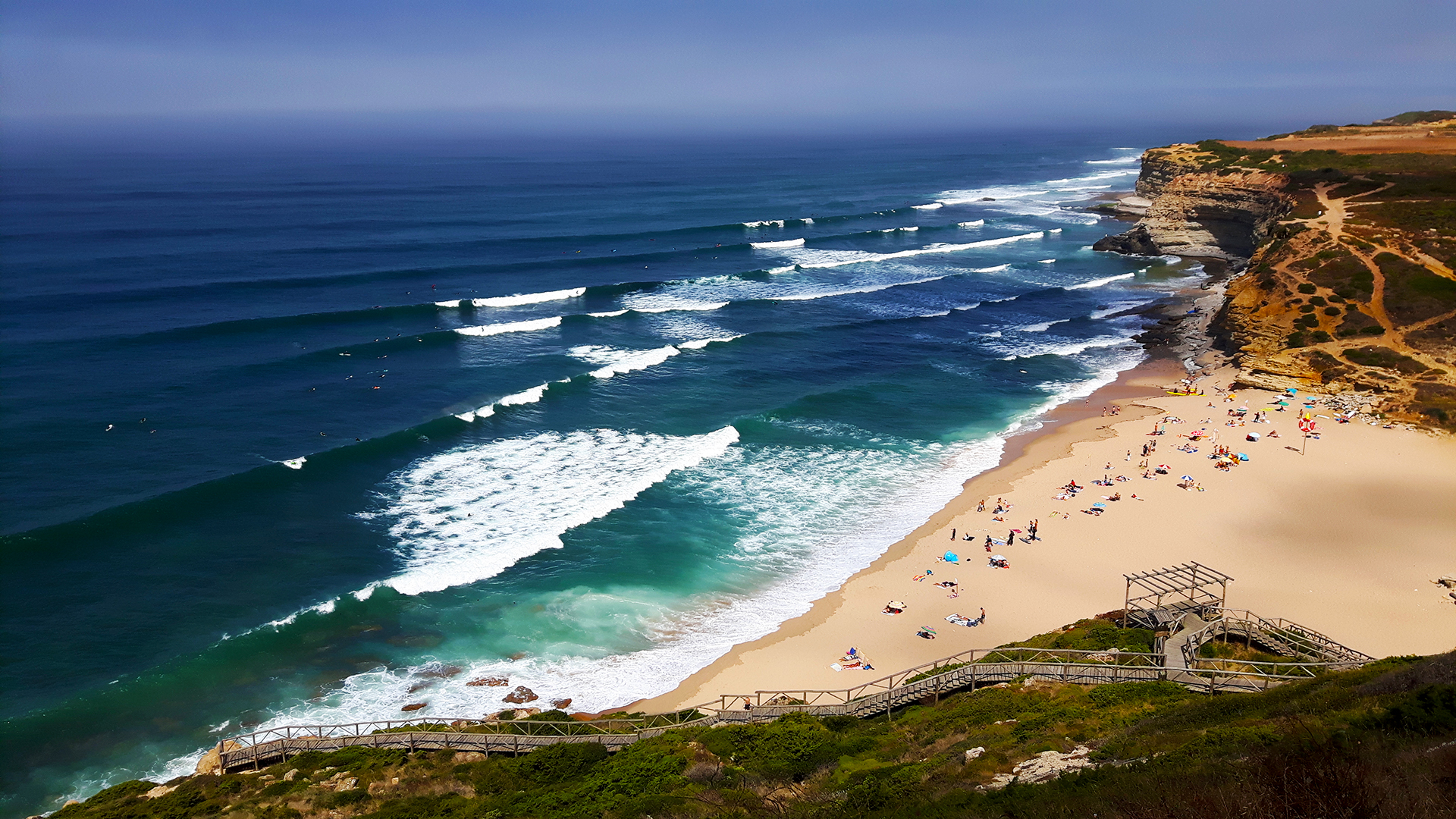 https://www.fonteboa.pt/wp-content/uploads/2024/09/Ericeira-Ribeira-Da-Ilhas.jpg